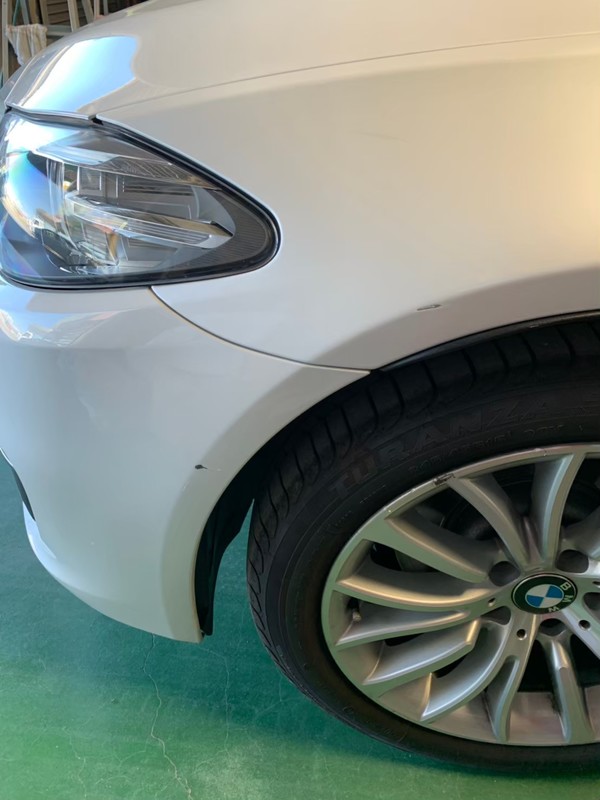 泉佐野市　BMW　フロントバンパー・左フロントフェンダー　板金塗装