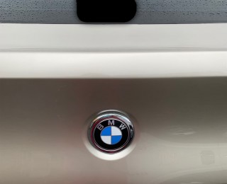 泉南市　BMW　トランク板金塗装